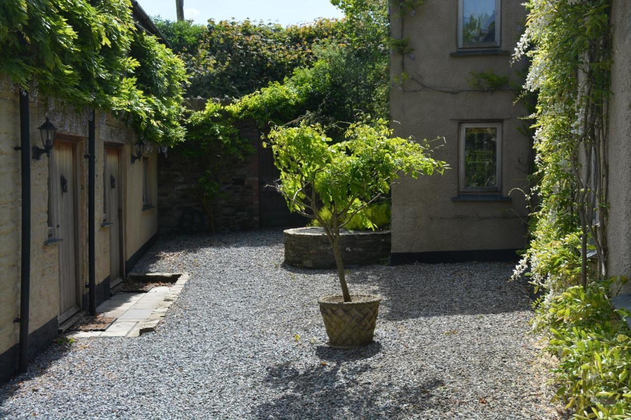 Kerswell Farmhouse ทอตเนส ภายนอก รูปภาพ